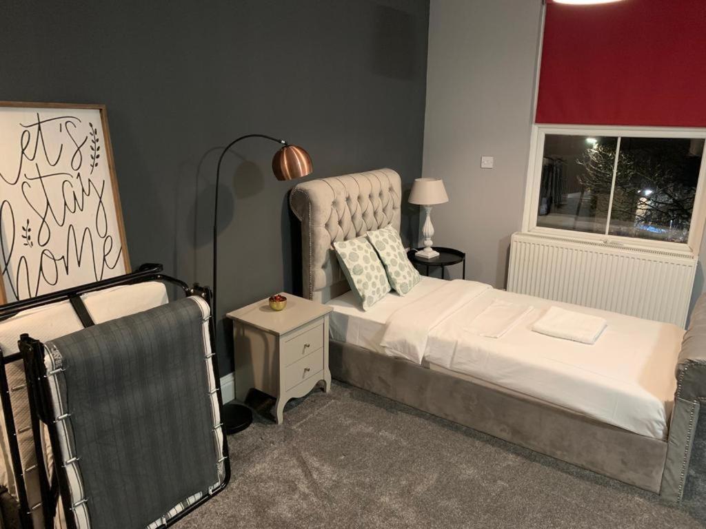 Spacious, Bright Twin Studio Apartment London Eksteriør billede